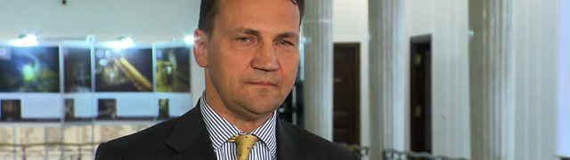 Sikorski rezygnuje ze stanowiska marszałka Sejmu. &quot;W trosce o PO&quot;