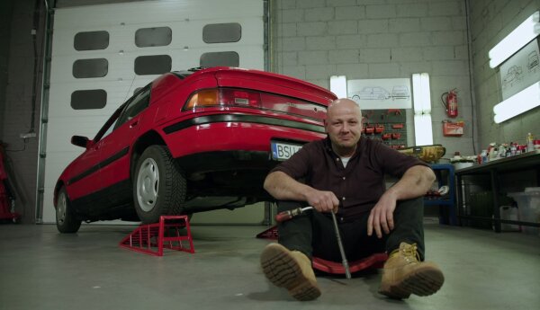 Wymień bak, dołóż gumowy spoiler i zdiagnozuj uciekający prąd!